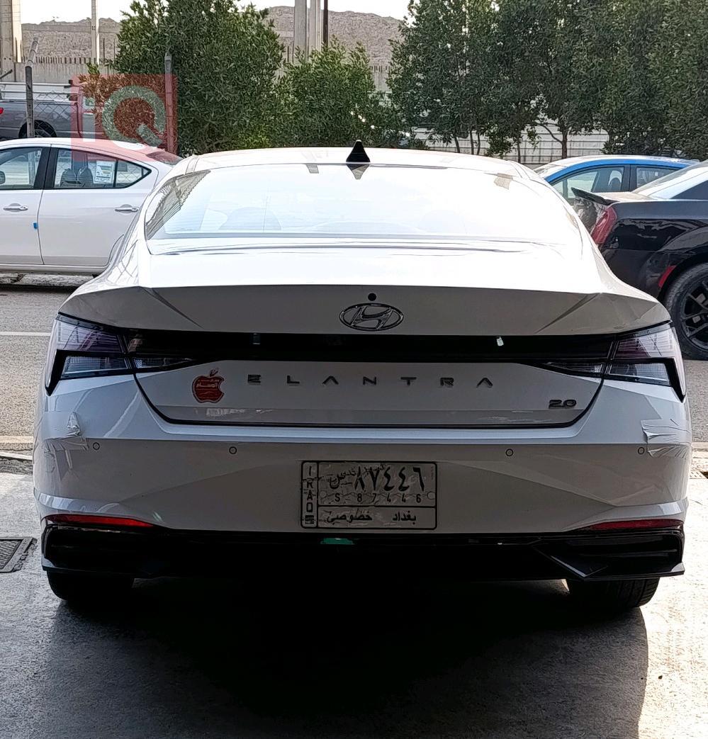 هیوندای ئەلەنترا